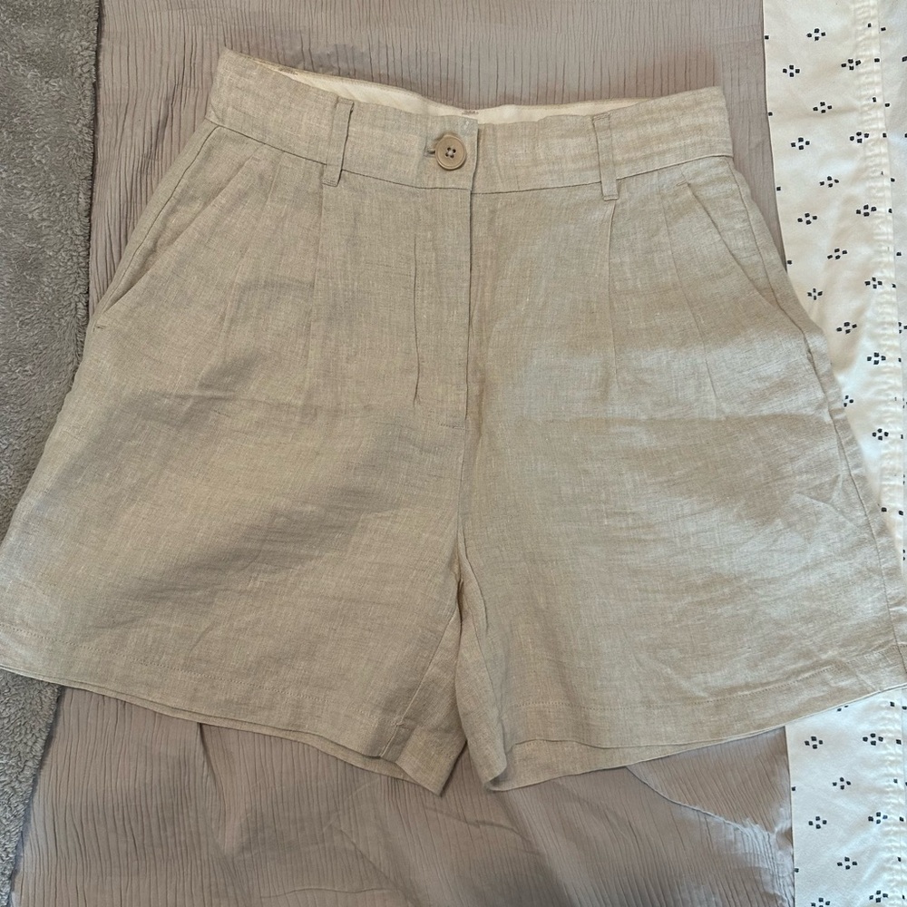 Aritzia Wilfred Effortless Linen Shorts